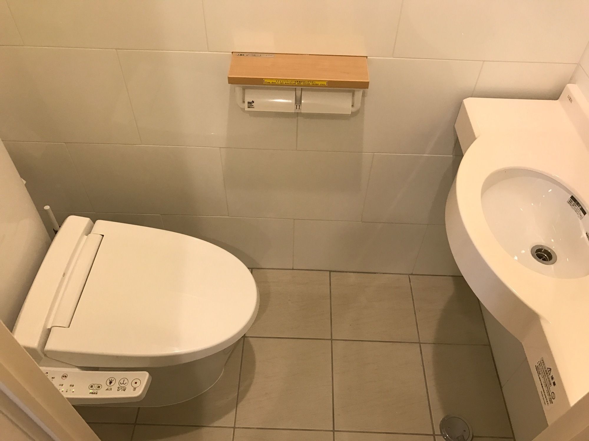 Coldio Precious Yaka Villa Onna Exteriör bild